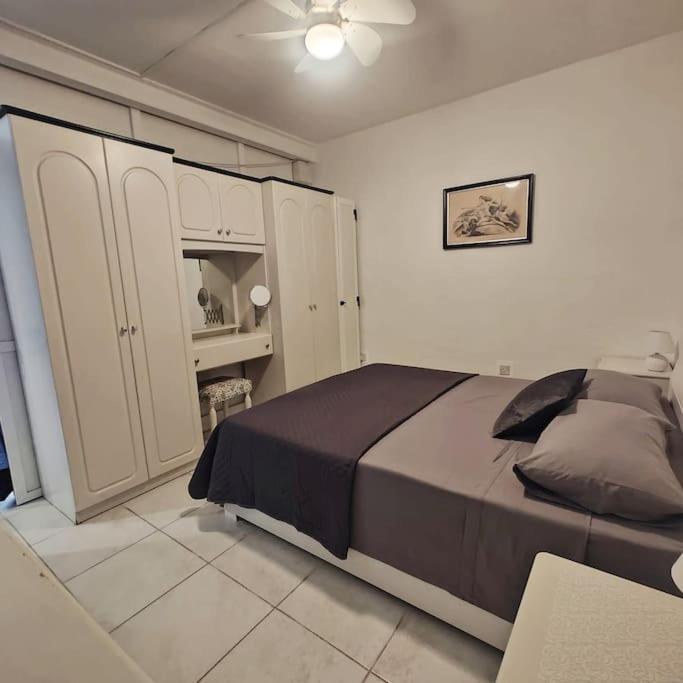 Charming Steps From The Sea Apartament San Pawl il-Baħar